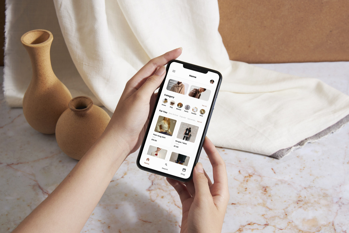 Chicly - Fashion Store Mobile App, an App Template by twinstd (Photo 5 of 5)