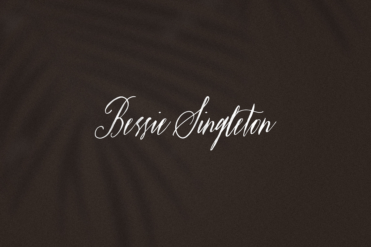 The Bloomington Font preview 8