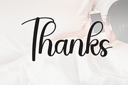 Sleepcall | Script Font, a Handwritten Font by Scratchones (Thumbnail 9 of 9)