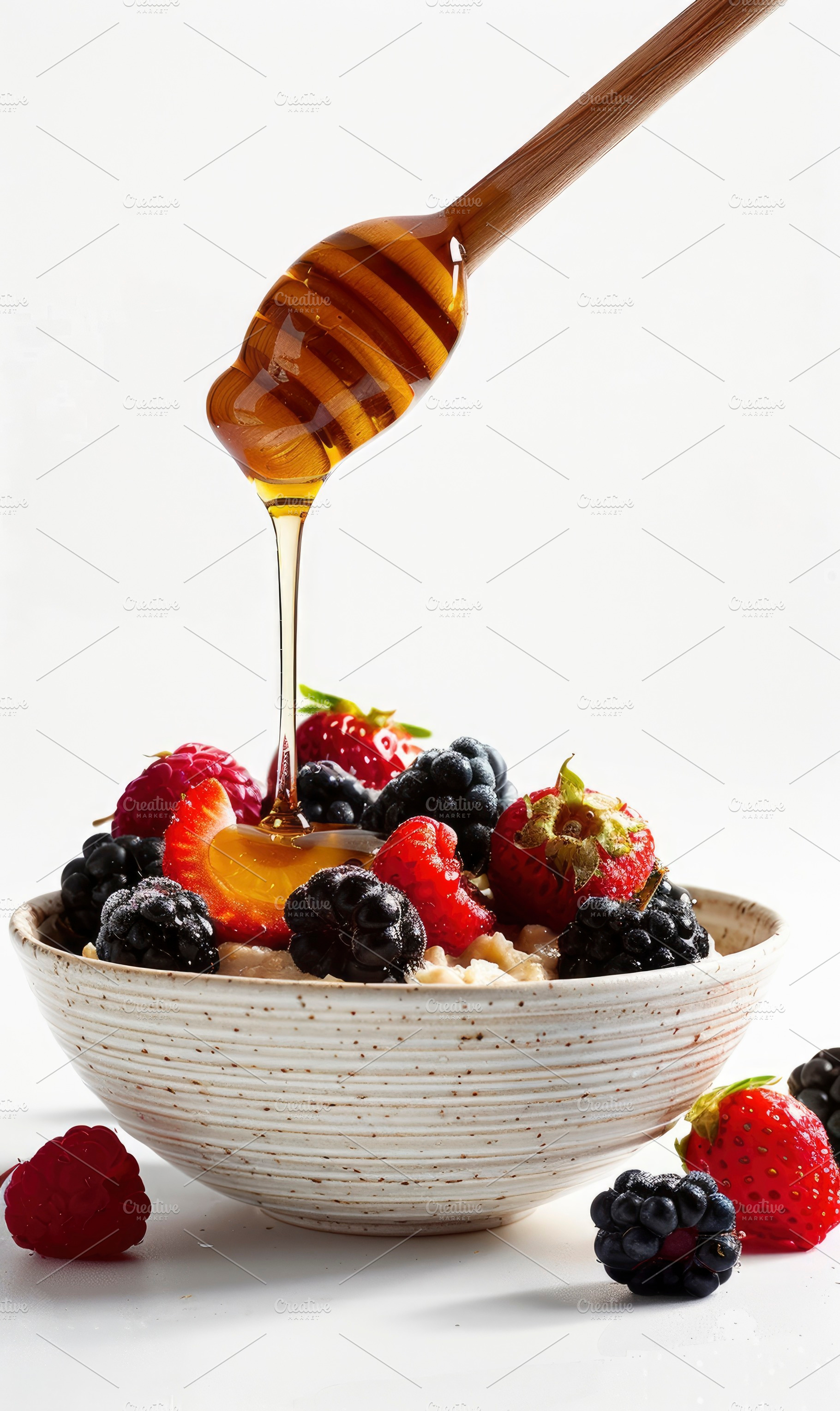 Fresh Berries with Honey Drizzle , G, a Photo by LOGOCREATIVE