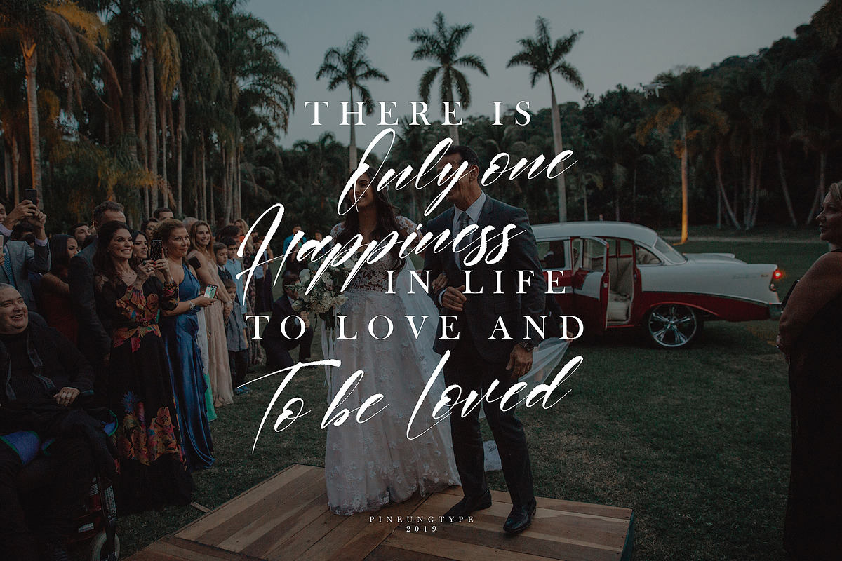 Alenha Casual Handwritten, a Script Font by pineungtype (Photo 7 of 9)