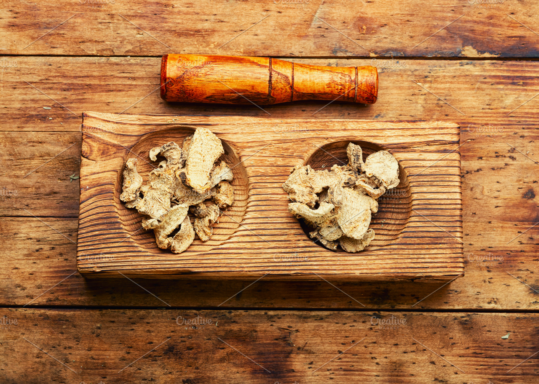 Bryony root, homeopathic herbs, a Photo by MLunov MLunov