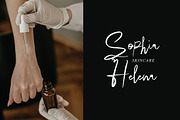 Voltastrory Signature, a Handwritten Font by Eltypesstudio (Thumbnail 2 of 10)