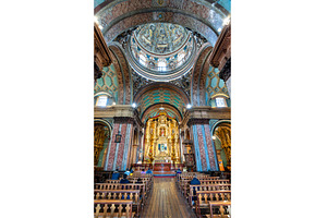 Interior of Church of El Sagrario, an Architecture Photo by Leonid Andronov