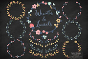 Modern Chic Vector Flower Wreaths, an Illustration by Amanda Ilkov (Thumbnail 2 of 3)