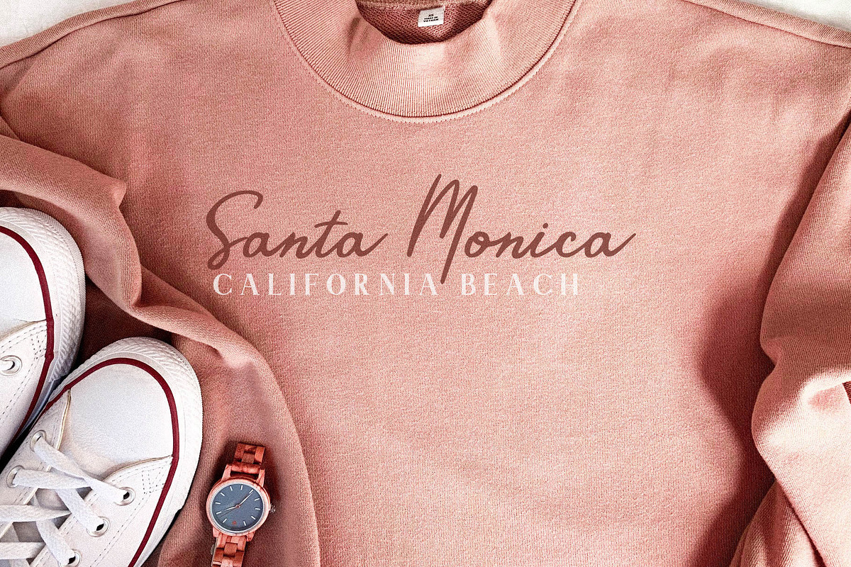 Mon Cherie Script Font preview 2