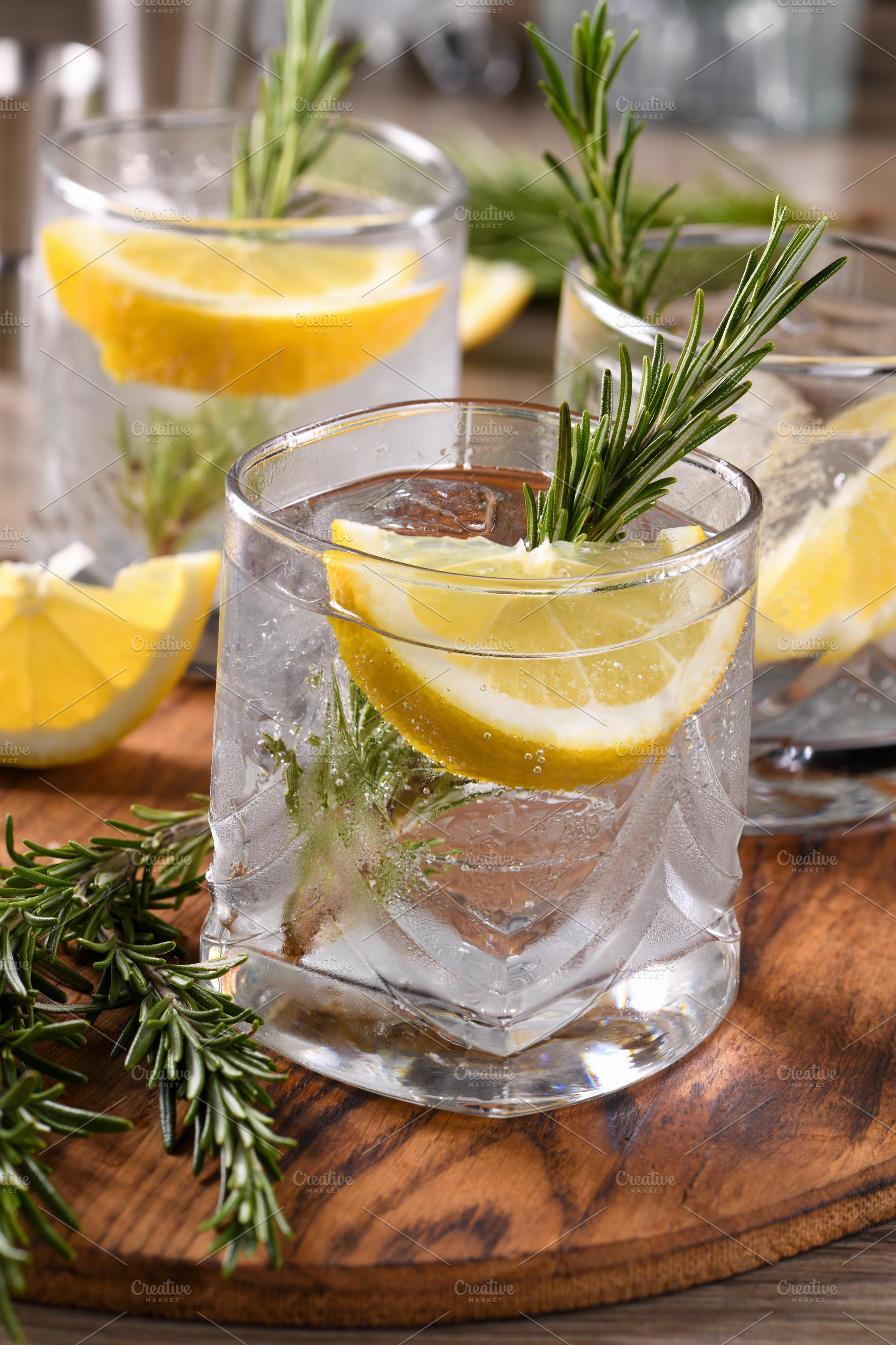 Cocktail Gin Tonic, a Photo by Apolonia