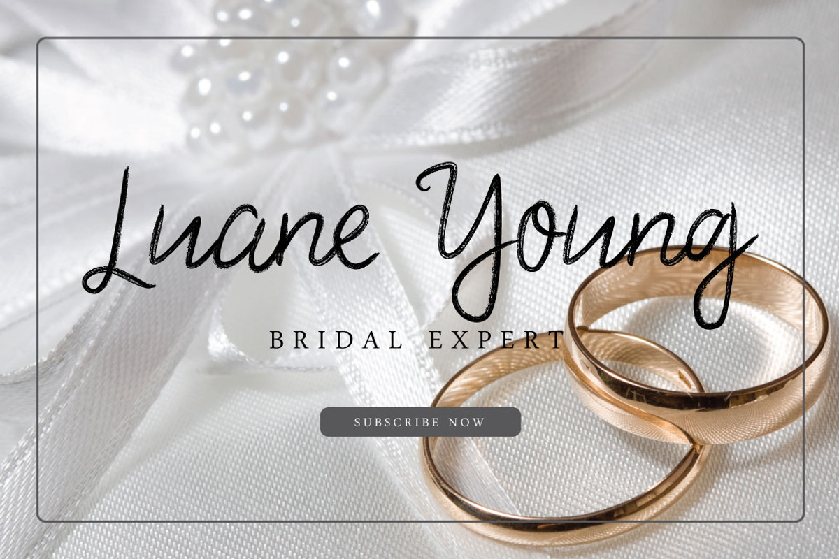 Segmental Brush Font preview 4