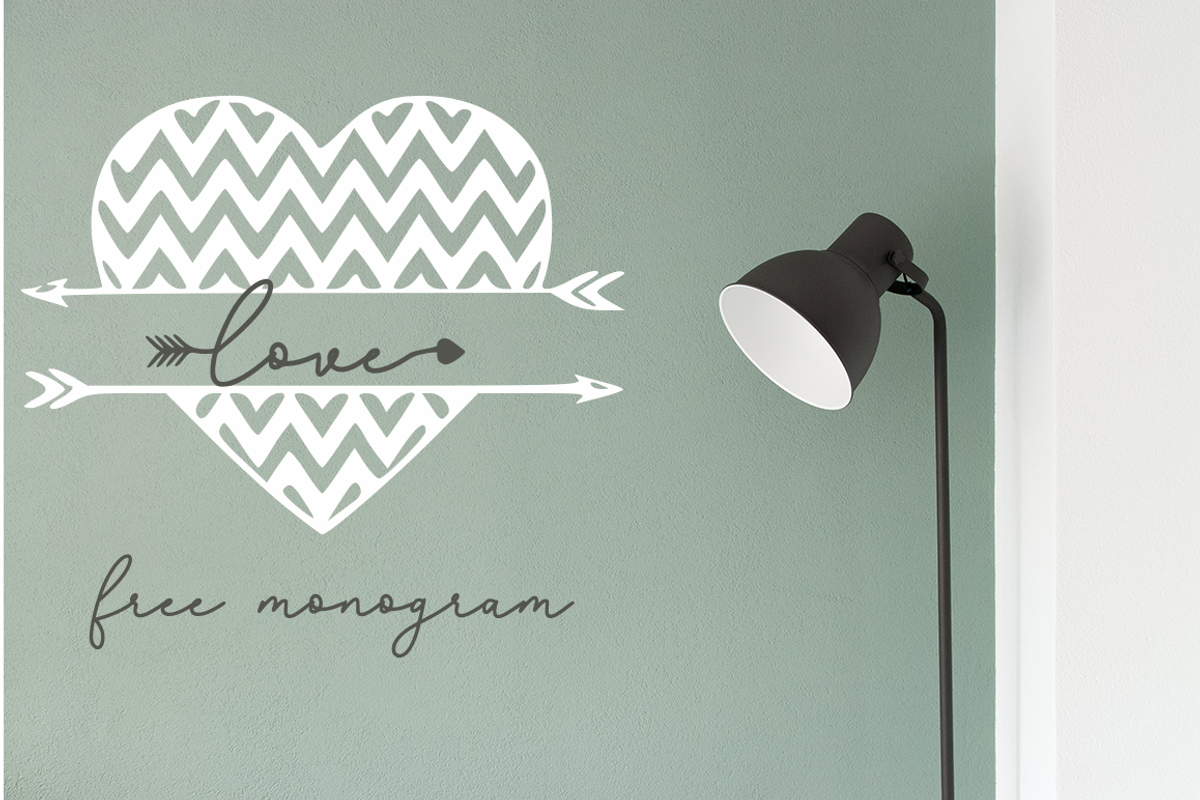 love in lose, a Script Font by cocodesign (Photo 5 of 5)