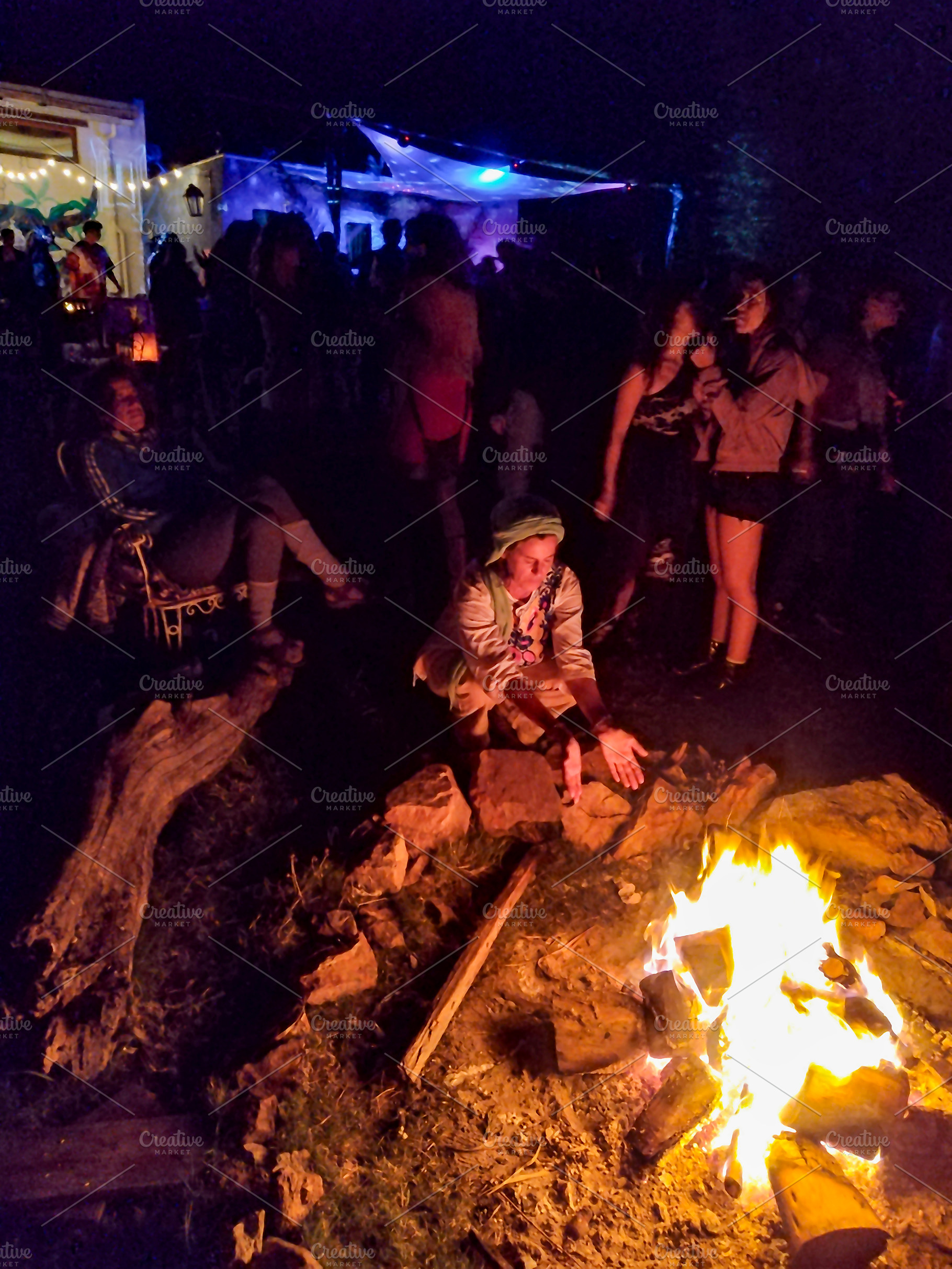 Night campfire gathering with warm storytelling atmosphere, an Arts & Entertainment Photo by DanFLCreativo
