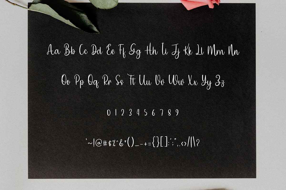 Spooky Halloween, a Handwritten Font by InermediaSTUDIO (Photo 6 of 6)
