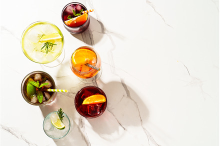 Alcohol cocktail drinks at white