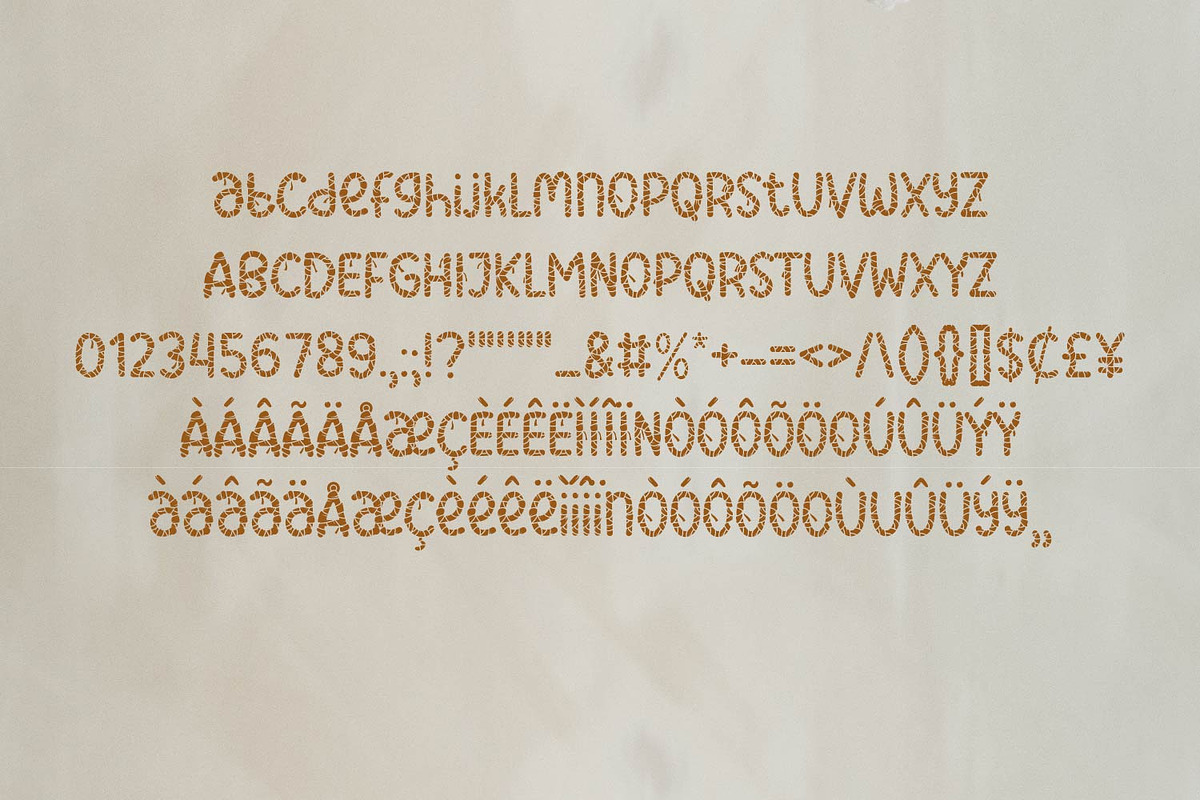 Spooky mummy, a Font by Rashdrawn (Photo 3 of 7)