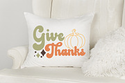 Retro Thanksgiving SVG Bundle, a Graphic by CraftlabSVG (Thumbnail 6 of 16)
