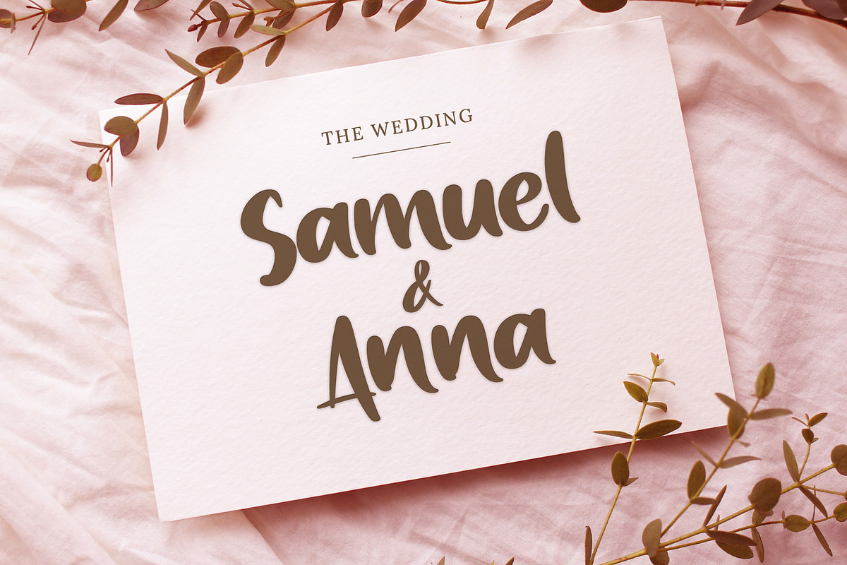 Bloattey - A Fun Bubbly Typeface, a Script Font by Maenjari Std (Photo 8 of 10)