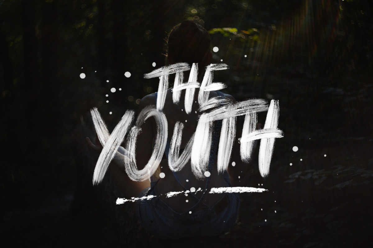 Blackyard OpenType - SVG Font preview 7