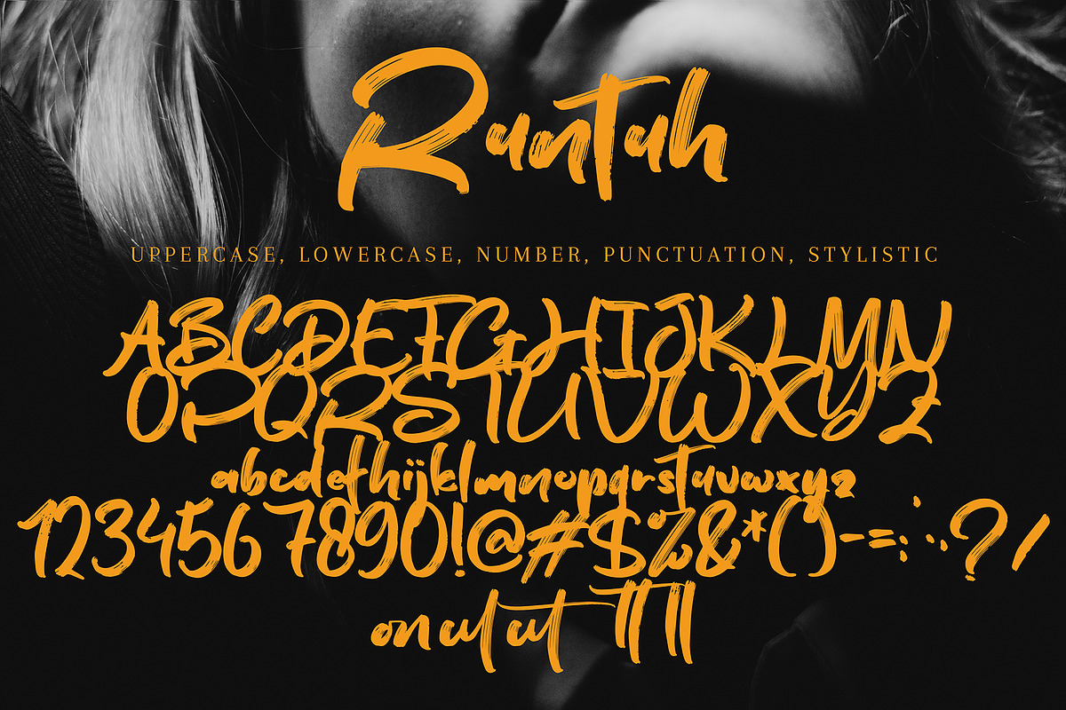 Runtuh, a Handwritten Font by pineungtype