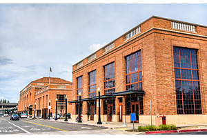 Sacramento Valley Station in, an Architecture Photo by Leonid Andronov