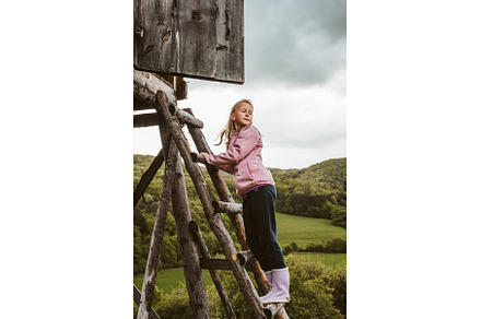 Girl on ladder of hunting blind, a Sports & Recreation Photo by HalfPoint