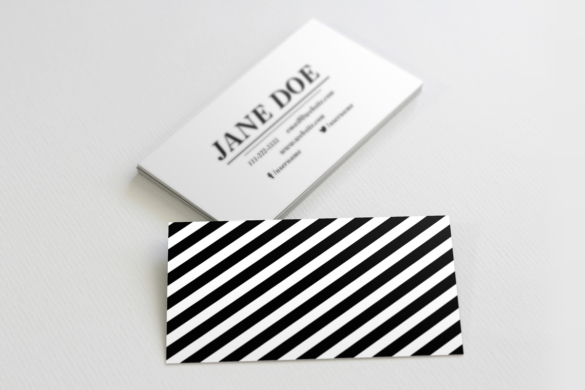 The Boutique -Business Card Template, a Business Card Template by xxDeadPixels (Photo 3 of 5)