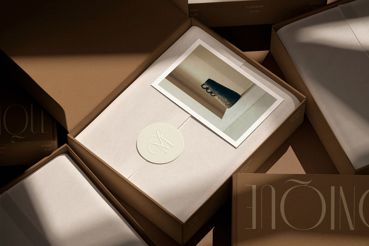 Mailing Box and Bag mockups, a Packaging Mockup by Creatoom (Photo 4 of 15)