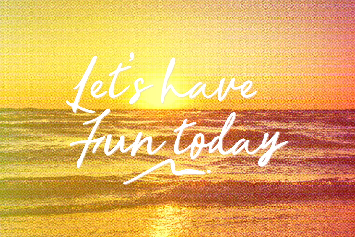 The Legend, a Handwritten Font by MSG Studio (Photo 2 of 7)