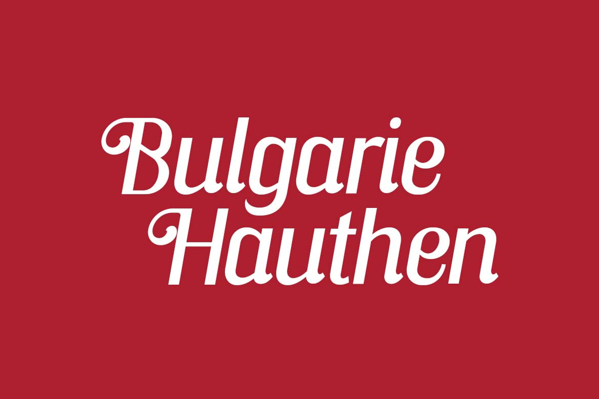 Bandsman Retro Vintage Serif Font, a Serif Font by UICreative (Photo 11 of 13)