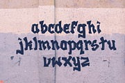 Heaven Spot - Rad Graffiti Display, a Script Font by HipFonts (Thumbnail 2 of 8)