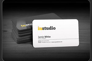 Instudio Card