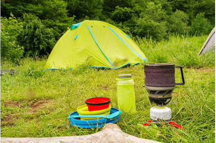 Camping utensils and kitchen