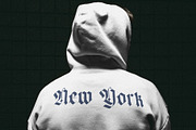 Engourdi Blackletter Font, a Blackletter Font by Heinzel Std (Thumbnail 10 of 18)