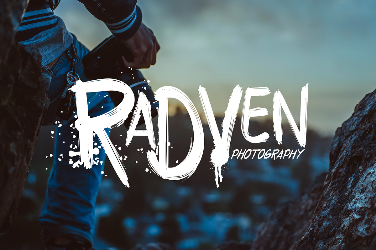 RASQUAKE brush font + EXTRA swashes preview 5