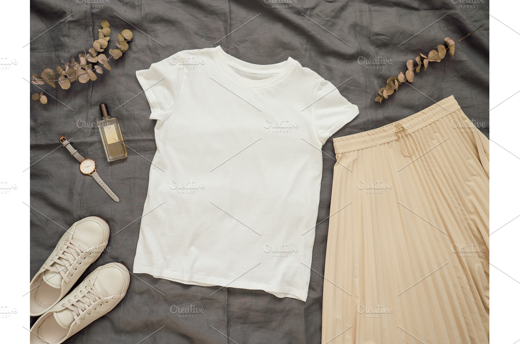 White t-shirt mock up, copy space, a Beauty & Fashion Photo by Fascinadora