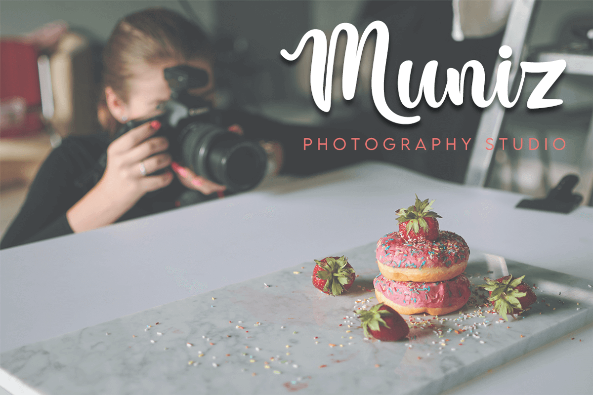 Hurdagif, a Script Font by twinstd (Photo 3 of 12)