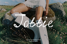 Jottie | Casual Handwritten Font