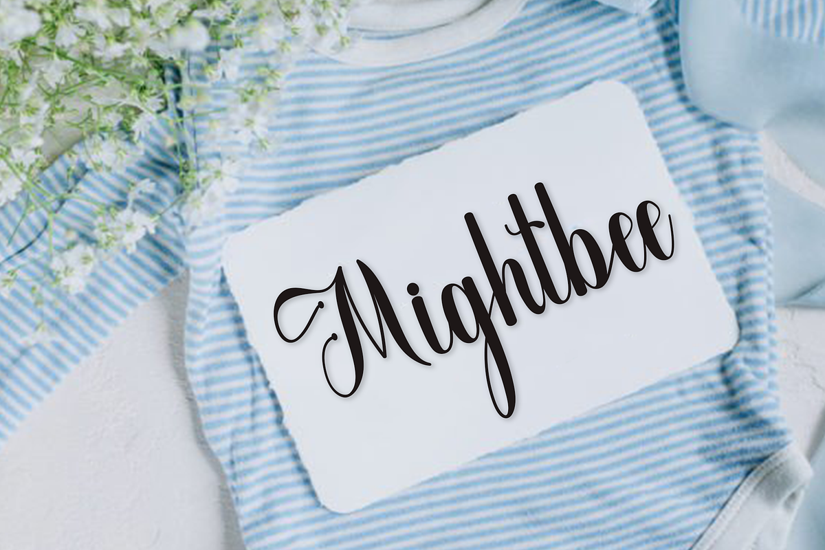 Bunny Girl, a Handwritten Font by InermediaSTUDIO (Photo 4 of 8)