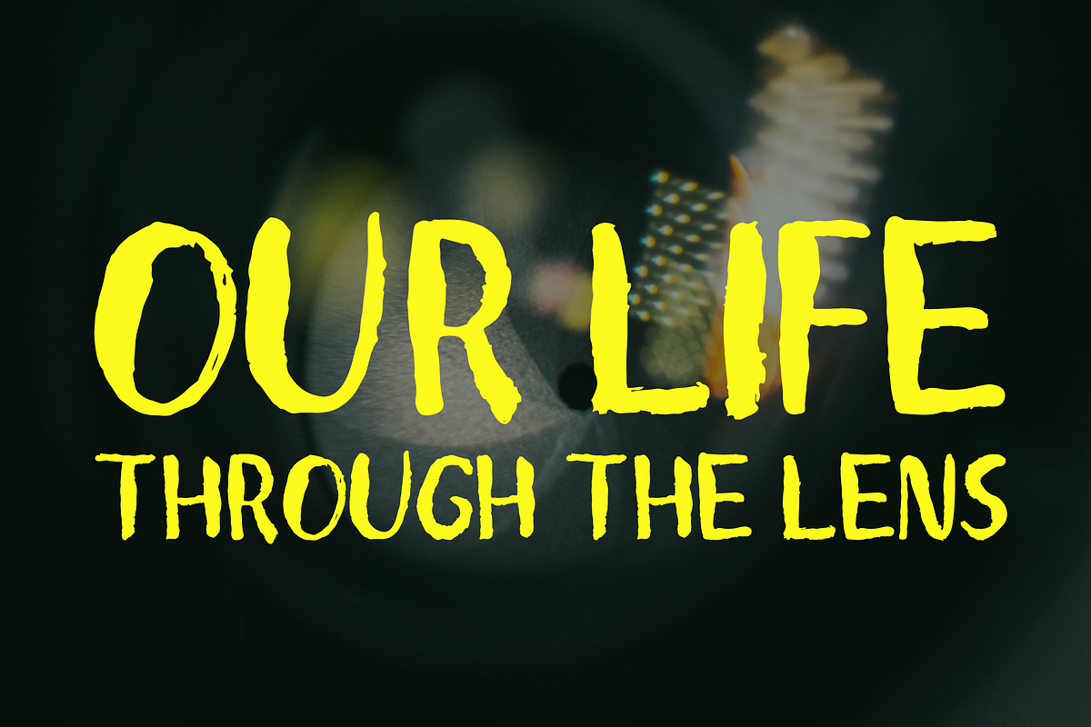 Sandra - Dry Brush Font, a Sans Serif Font by Angin Studio (Photo 2 of 7)