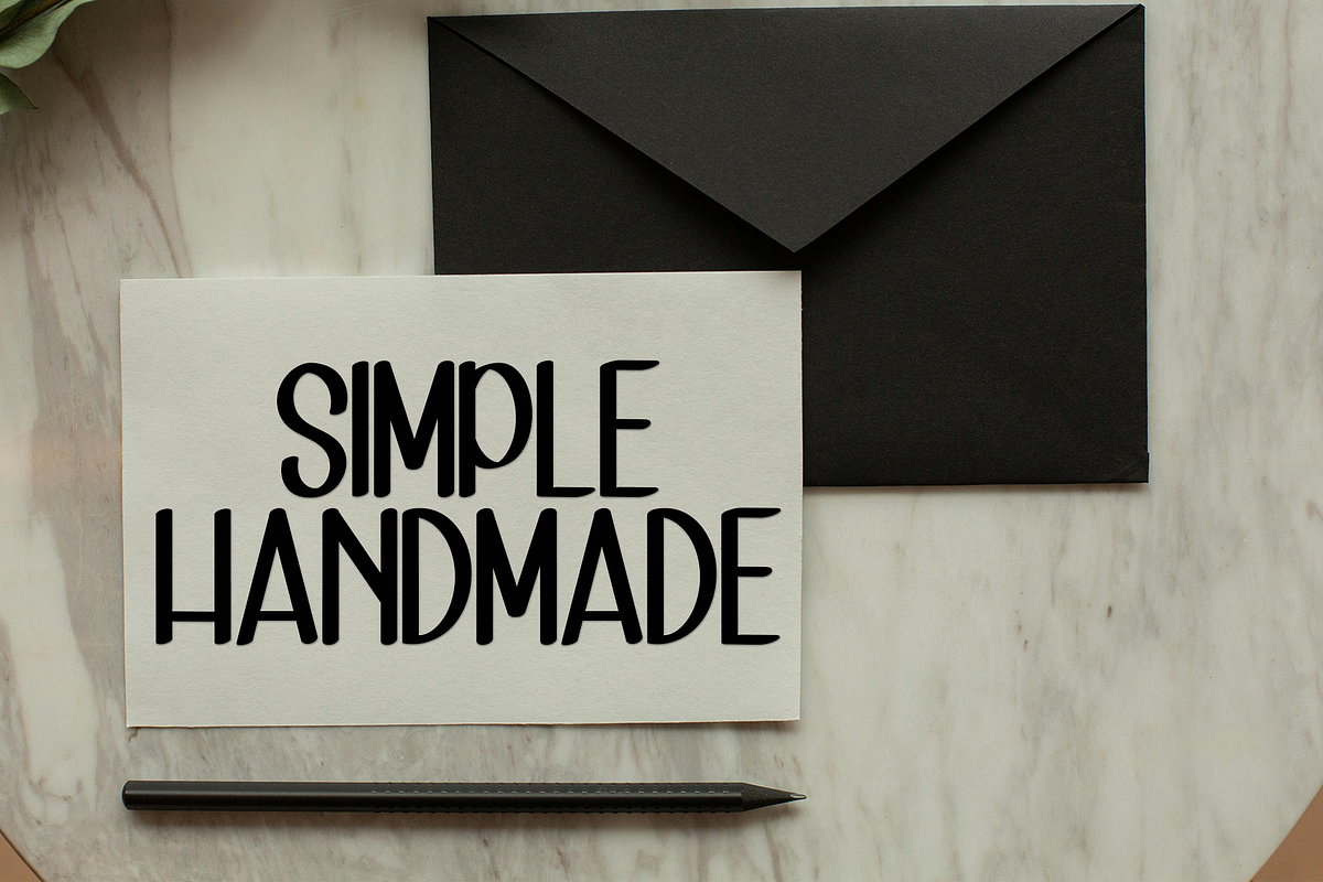 Minimalis Highland, a Serif Font by InermediaSTUDIO (Photo 3 of 7)