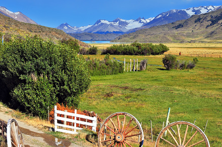 The  road to the hospitable estancia, a Nature Photo by kavram