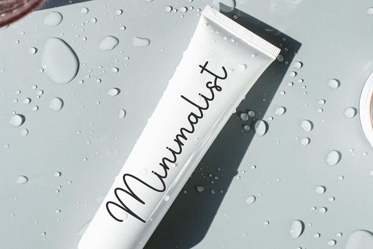 Romance Pillow, a Handwritten Font by InermediaSTUDIO (Photo 6 of 8)