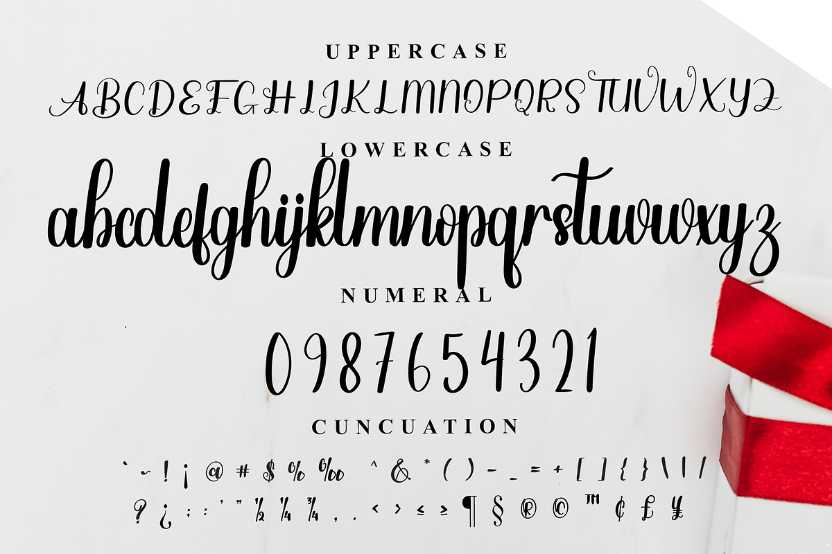 Christmas Tree, a Handwritten Font by FreshTypeINK (Photo 5 of 7)