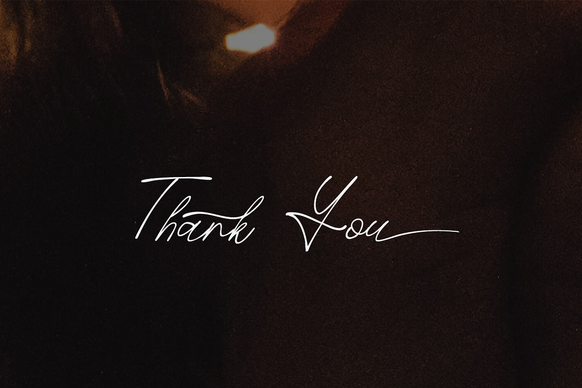 Rosanthie Signature Script Font, a Script Font by Anomali Creatype (Photo 12 of 12)