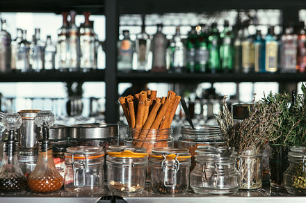 Cinnamon with cocktail ingredients