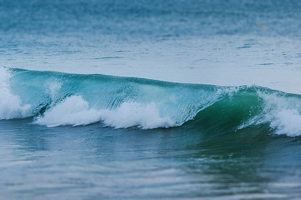 Big breaking ocean wave