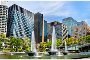 Wadakura Fountain Park in Marunouchi district of Tokyo, an Architecture Photo by Leonid Andronov