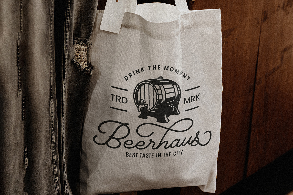 Bernadyans - Monoline Script Font, a Script Font by Inviline.co (Photo 10 of 12)