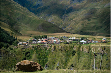 village panorama gorge with green