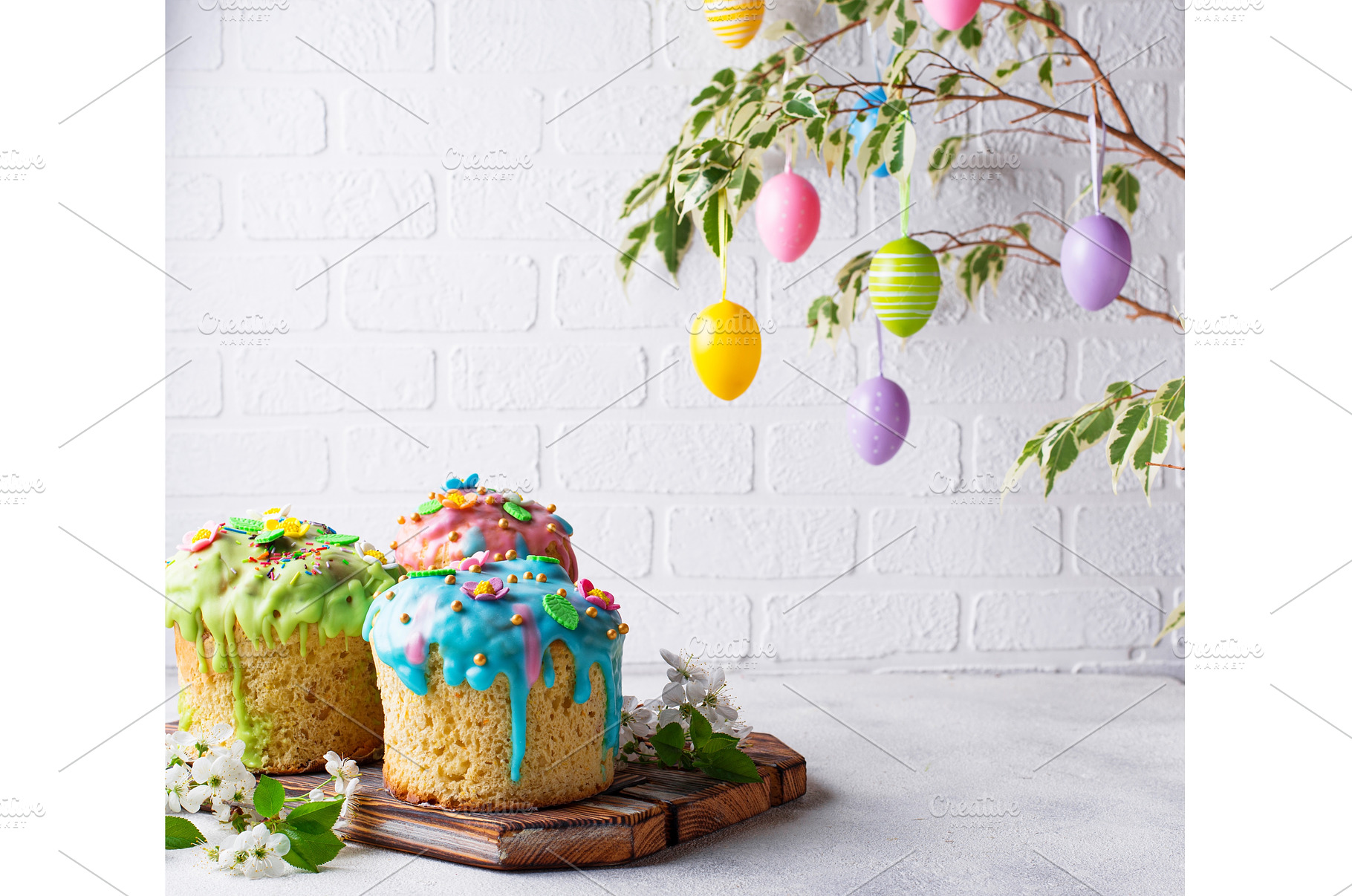 Traditional Easter cake with topping, a Food & Drink Photo by Yulia Furman