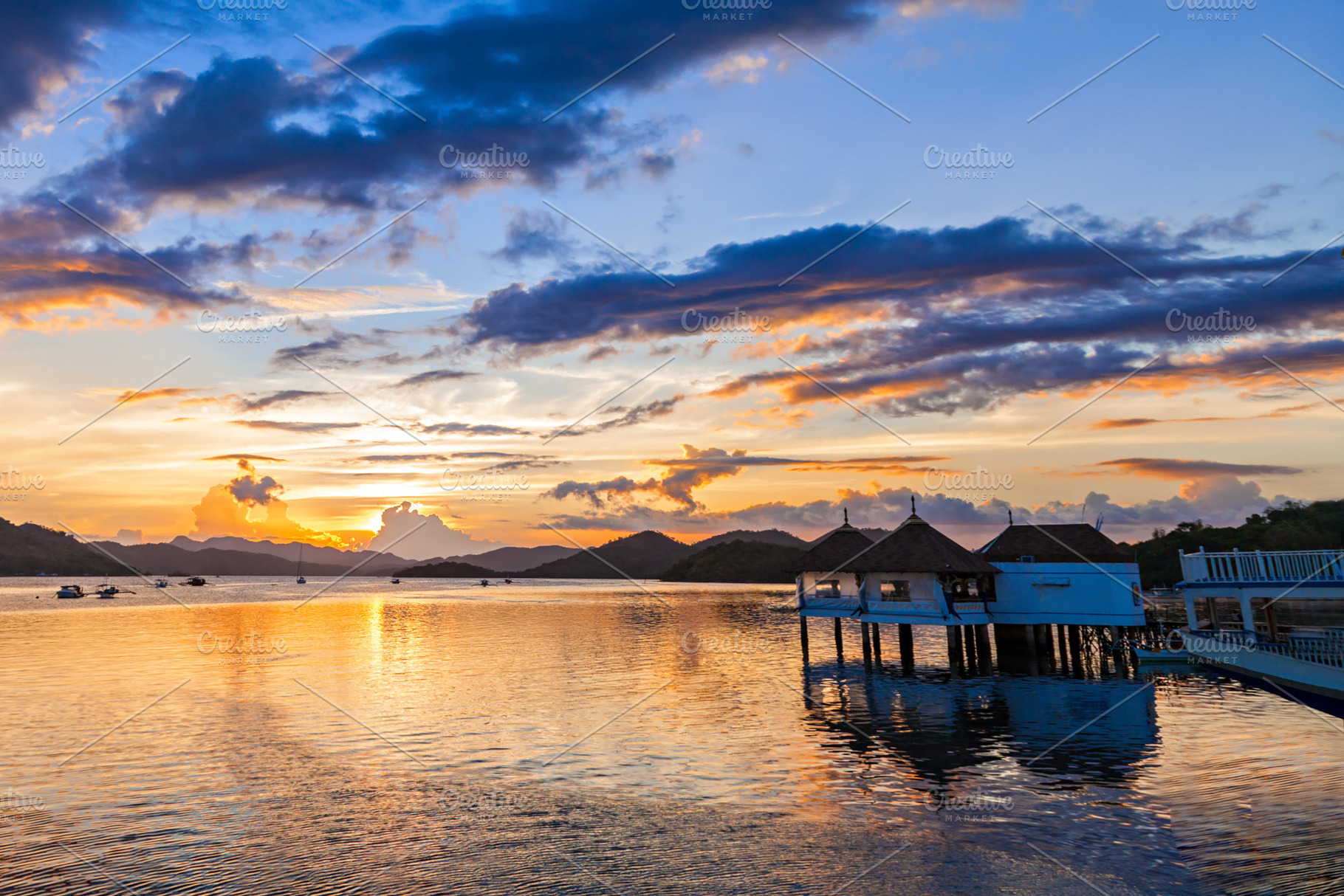 Sea sunset, a Photo by saiko3p