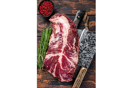 Hanging tender or hanger raw beef